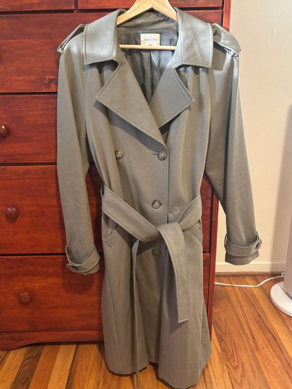 Sezane Scott Trench Coat - Picture 3 of 5